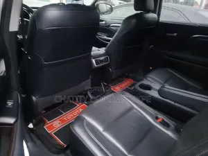 Toyota Highlander 2017 Silver