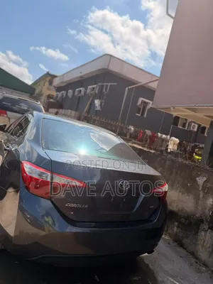 Toyota Corolla 2016 Brown