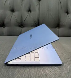 Laptop Huawei MateBook 13 WRT-W19E 16GB Intel Core i7 SSD 512GB