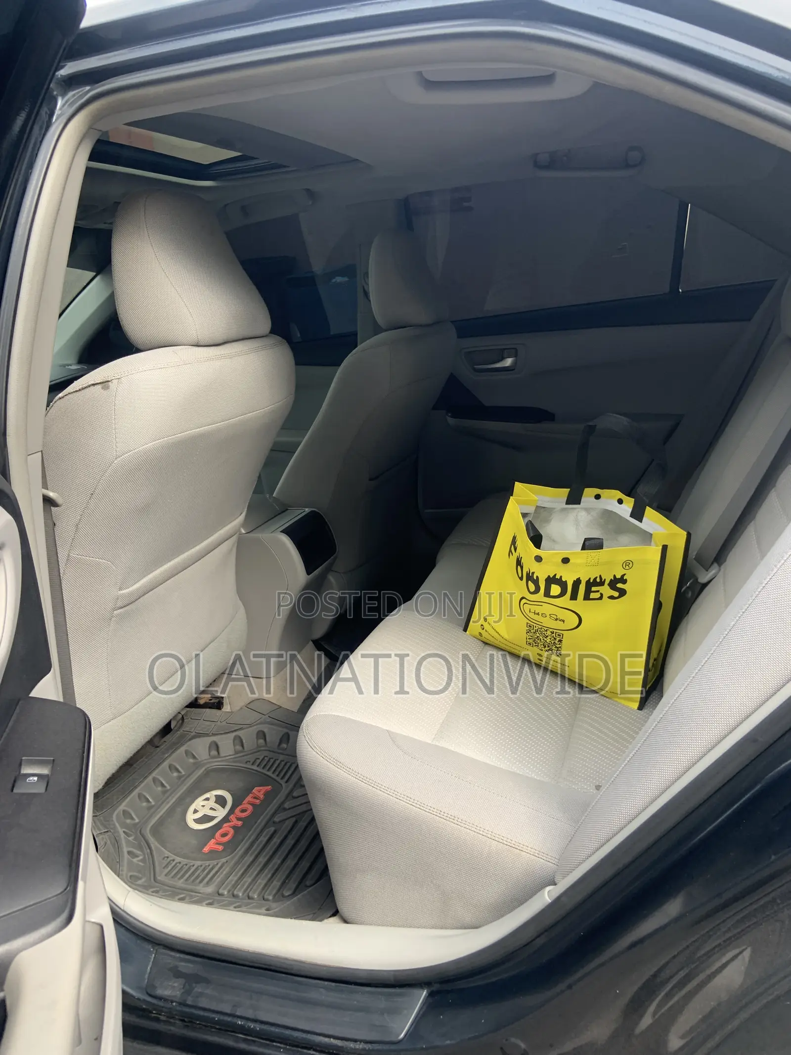 Toyota Camry 2016 Black