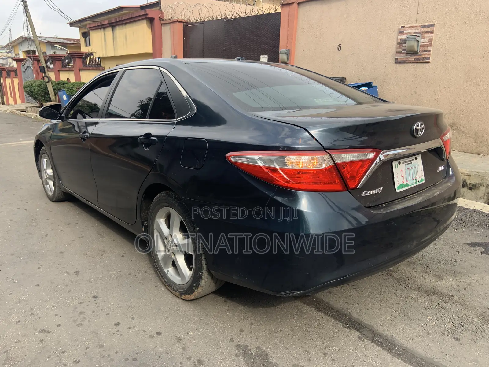 Toyota Camry 2016 Black