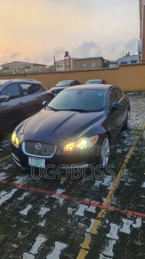 Jaguar XF 2010 Blue