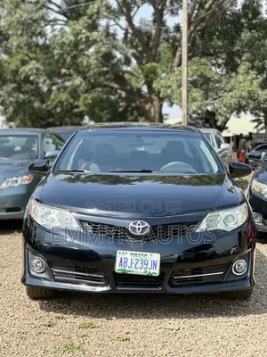 Toyota Camry SE 4dr Sedan (2.5L 4cyl 6A) 2013 Black