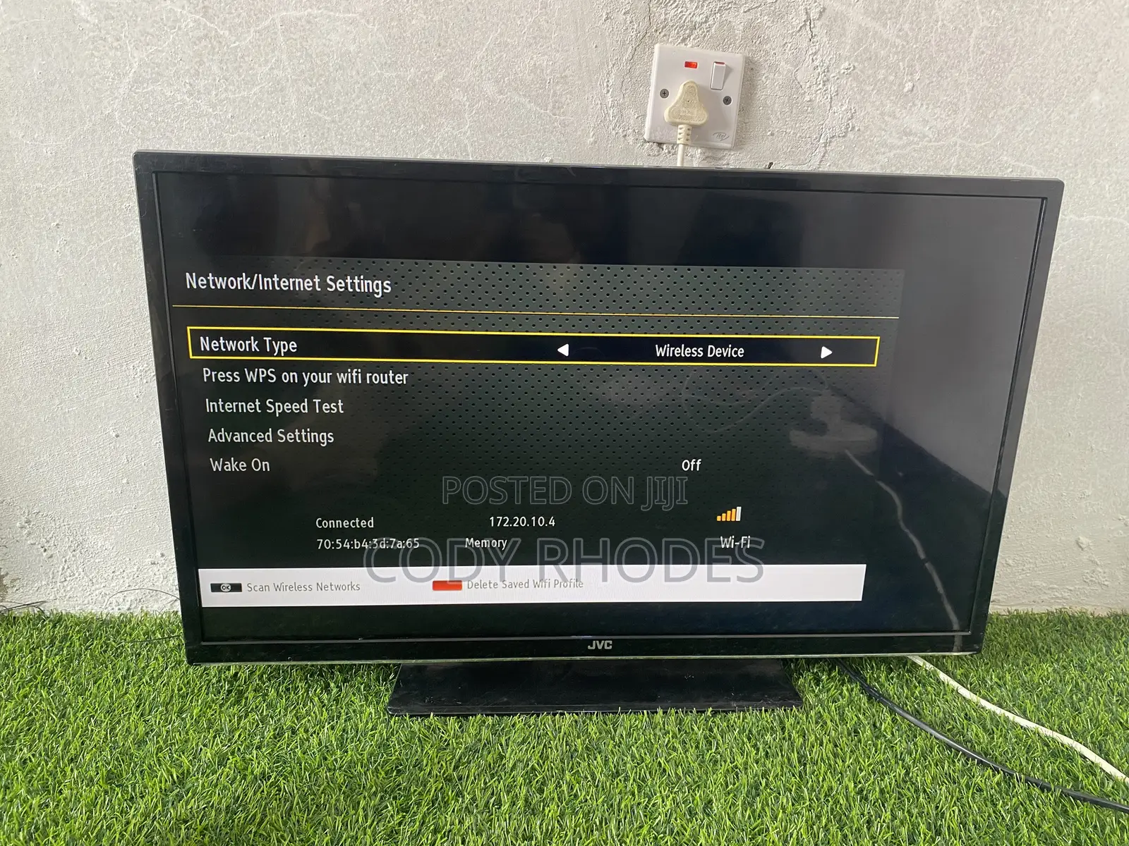 JVC 32 Inches TV
