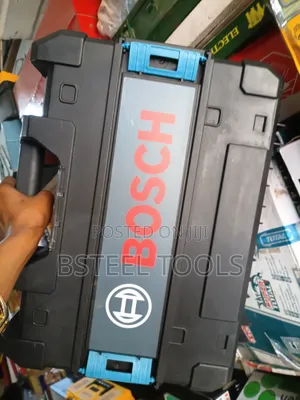 BOSCH 360° Laser Level – Professional Laser Line Measuring Tool