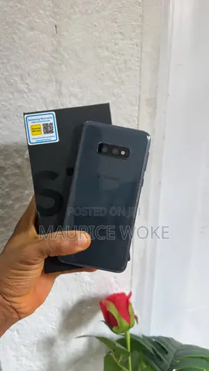 Samsung Galaxy S10e 128 GB Black