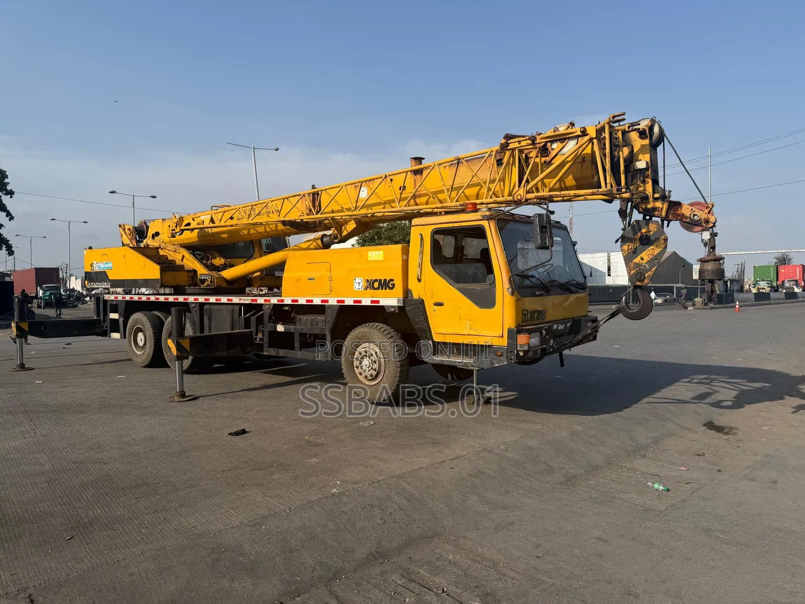 25 Tons Crane for Hire