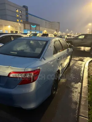 Toyota Camry LE 4dr Sedan (2.5L 4cyl 6A) 2012 Blue