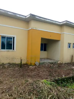 2bdrm Bungalow in Treasure Island, Obafemi-Owode for sale