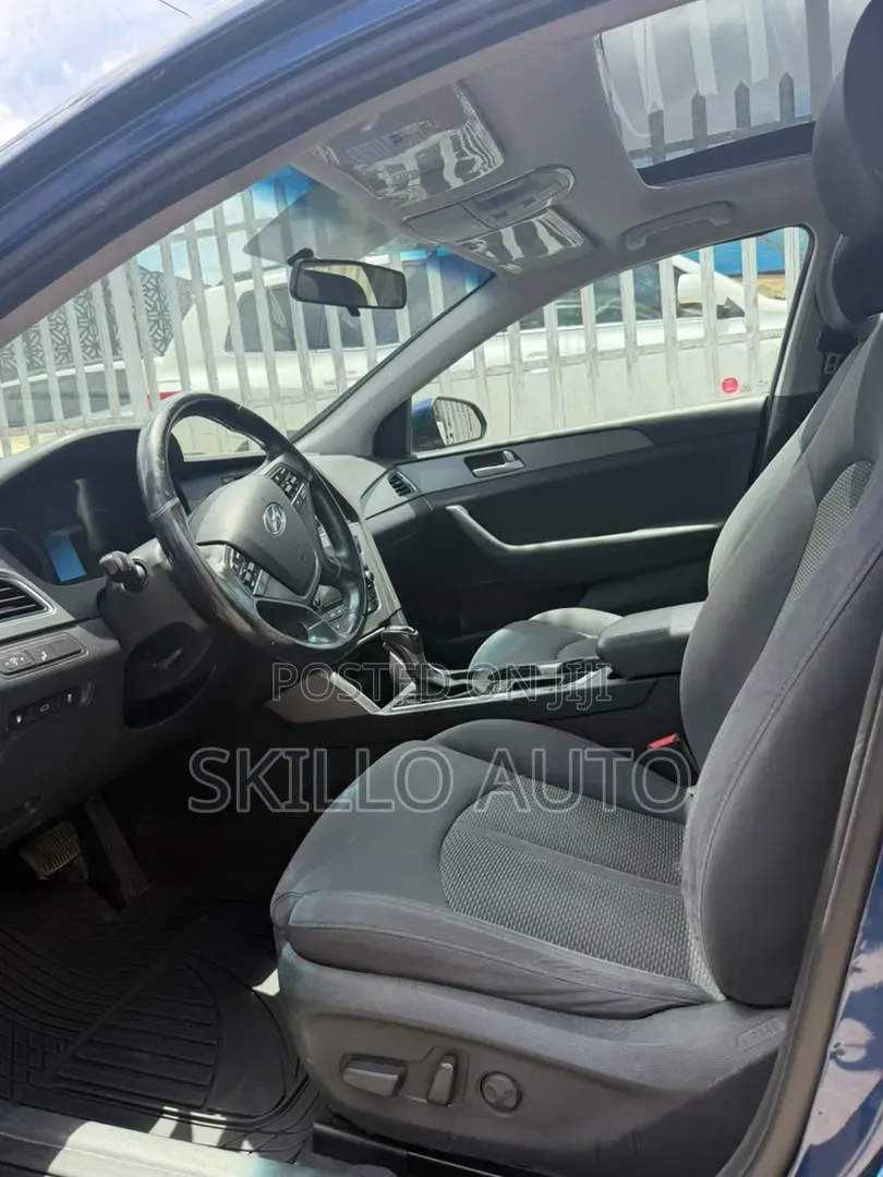Hyundai Sonata 2016 Blue