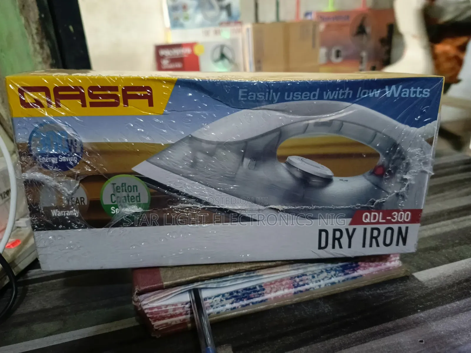 Qasa Solar Iron