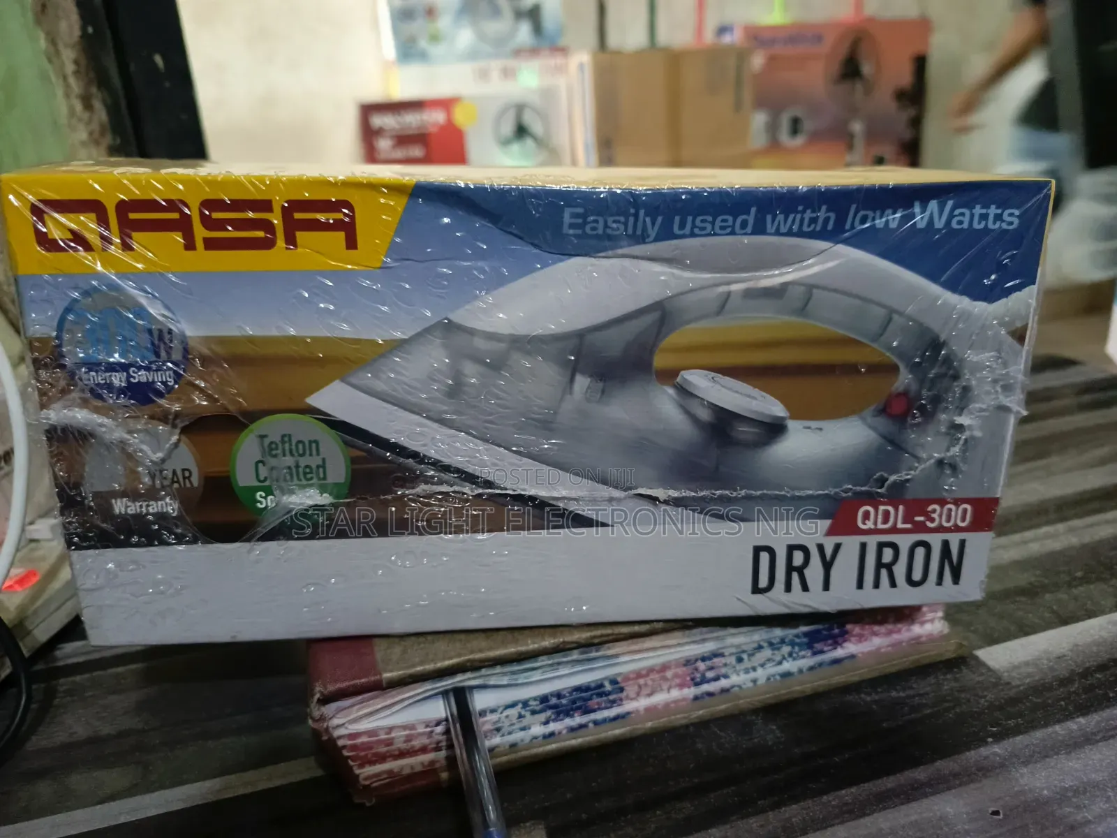 Qasa Solar Iron