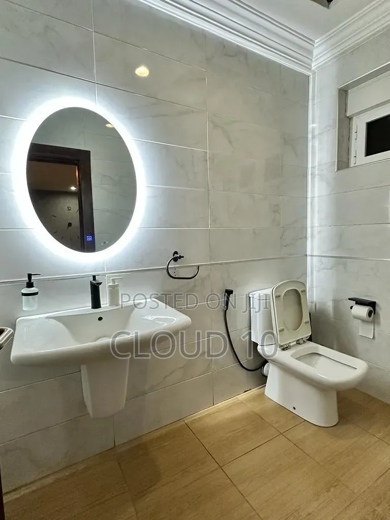 5 Bedroom Duplex With Bq