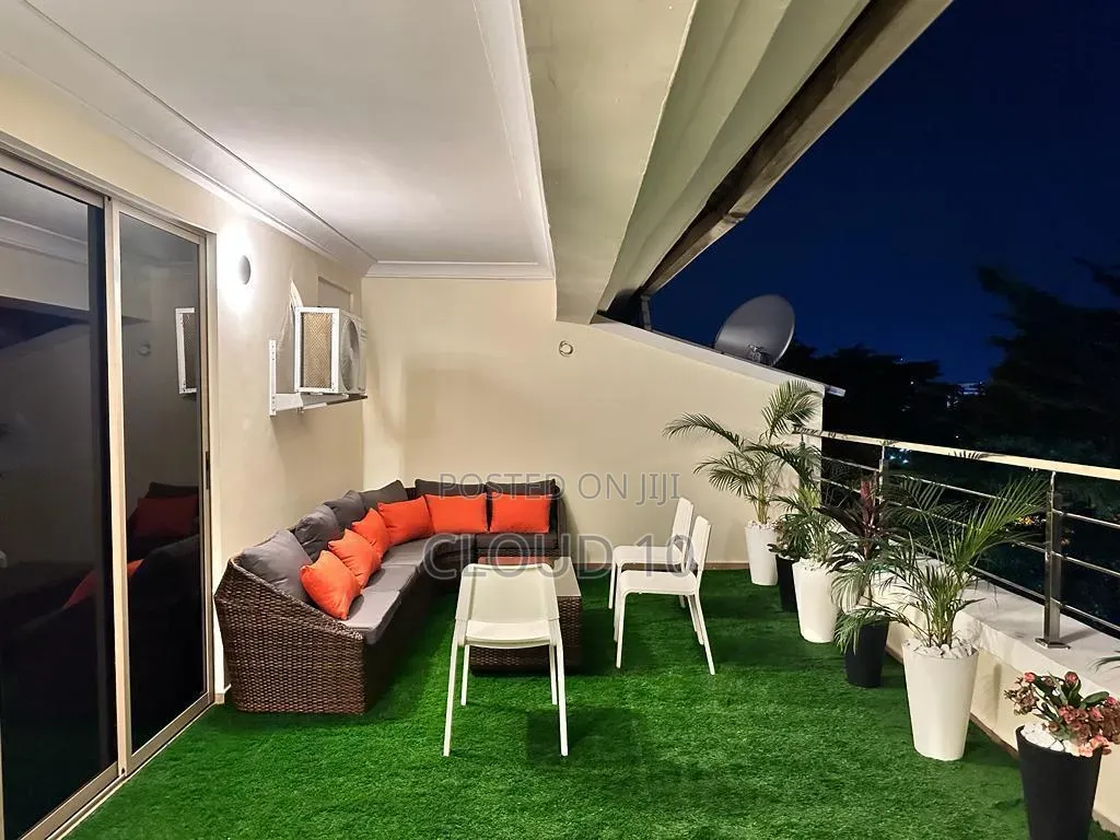 5 Bedroom Duplex With Bq