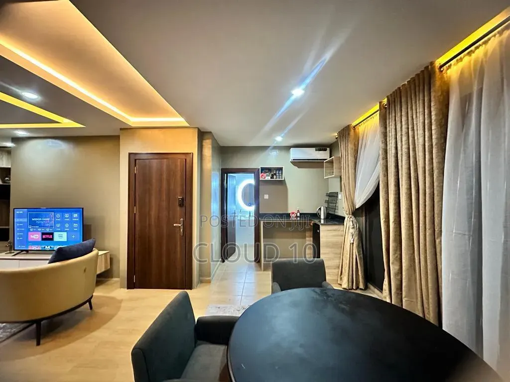 5 Bedroom Duplex With Bq