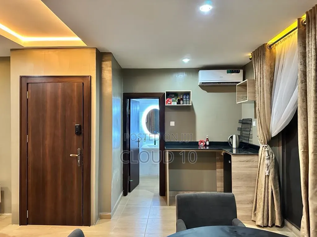 5 Bedroom Duplex With Bq