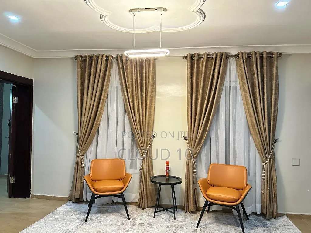 5 Bedroom Duplex With Bq