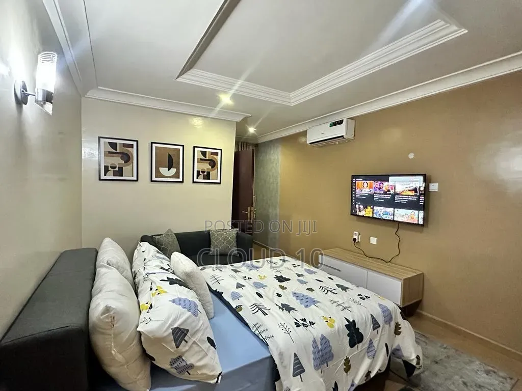 5 Bedroom Duplex With Bq