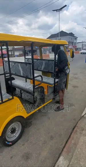 New TVS King Cargo 2025 Yellow