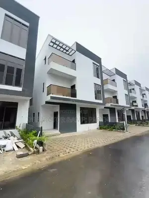 5bdrm Duplex in Mabushi for sale
