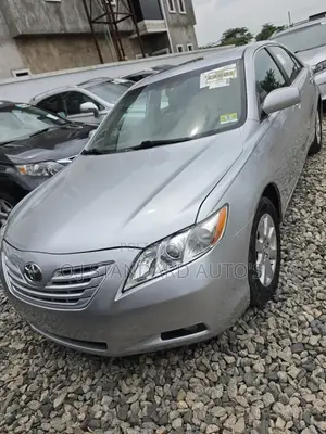 Toyota Camry XLE V6 4dr Sedan (3.5L 6cyl 6AM) 2008 Silver