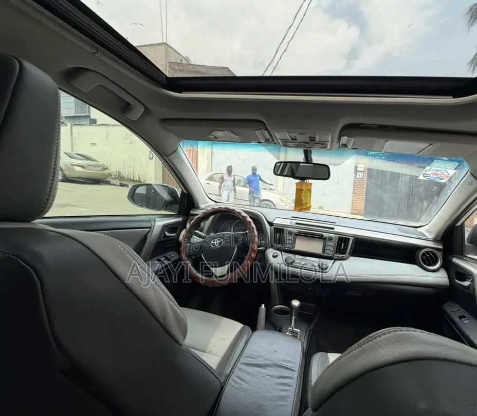 Toyota RAV4 2015 White