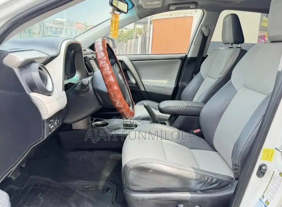Toyota RAV4 2015 White