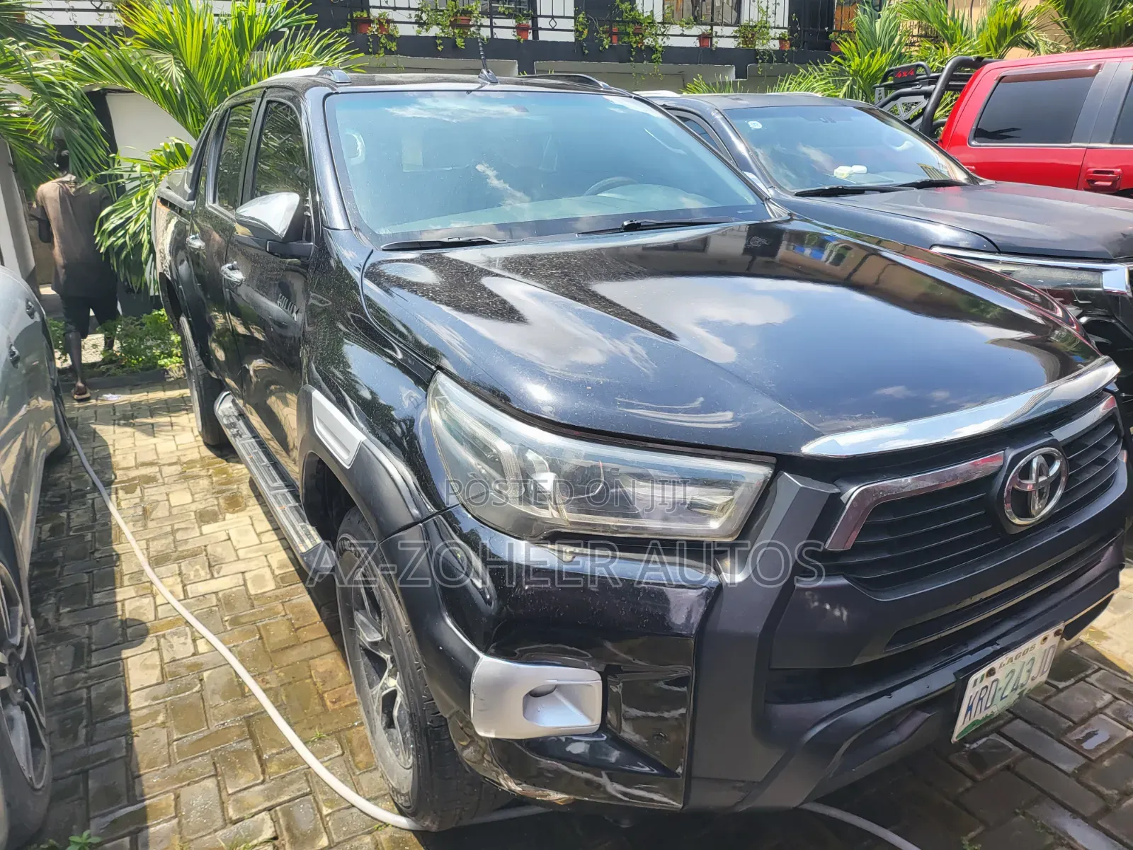 Toyota Hilux SR 4x4 2016 Black