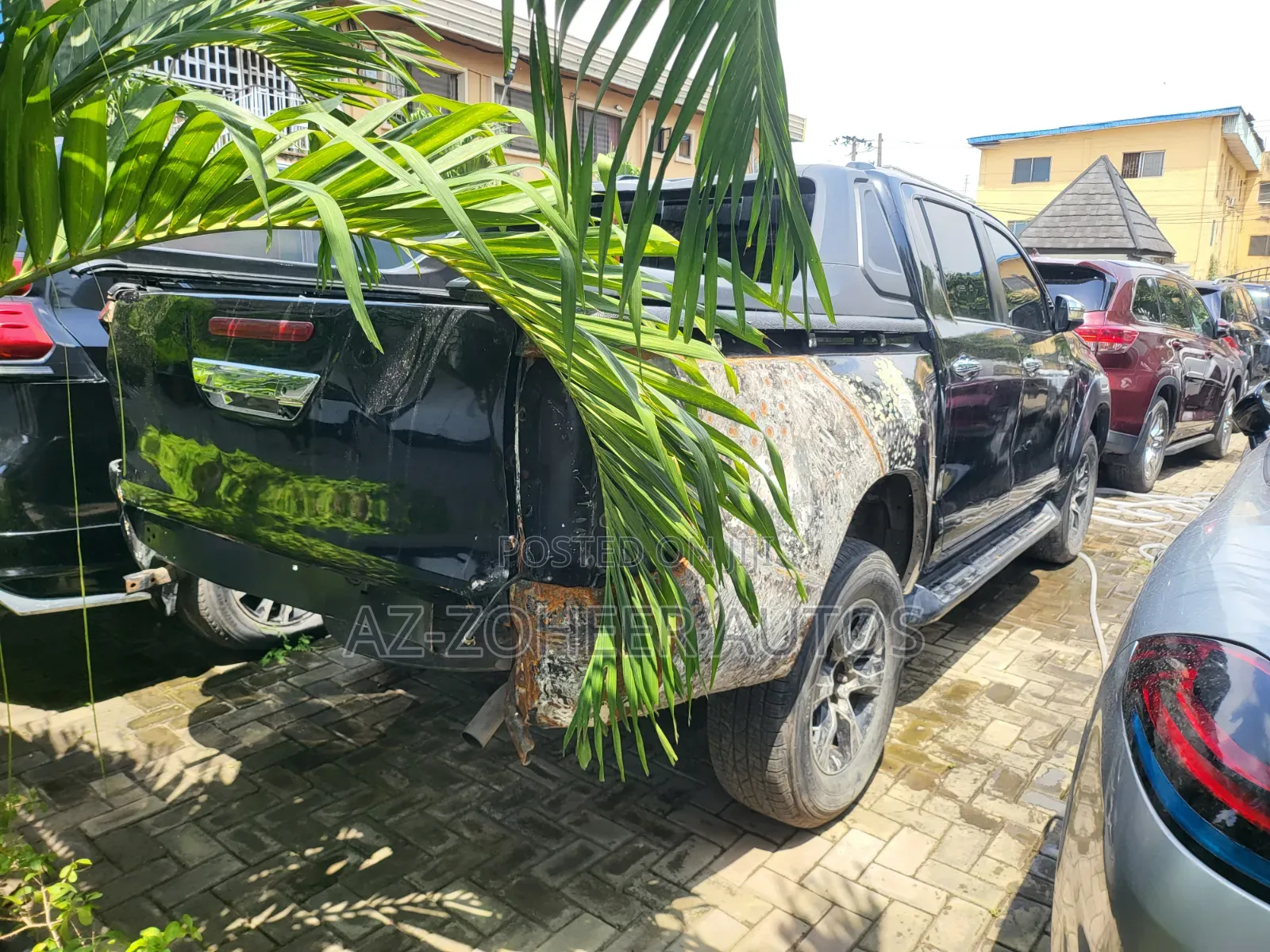 Toyota Hilux SR 4x4 2016 Black