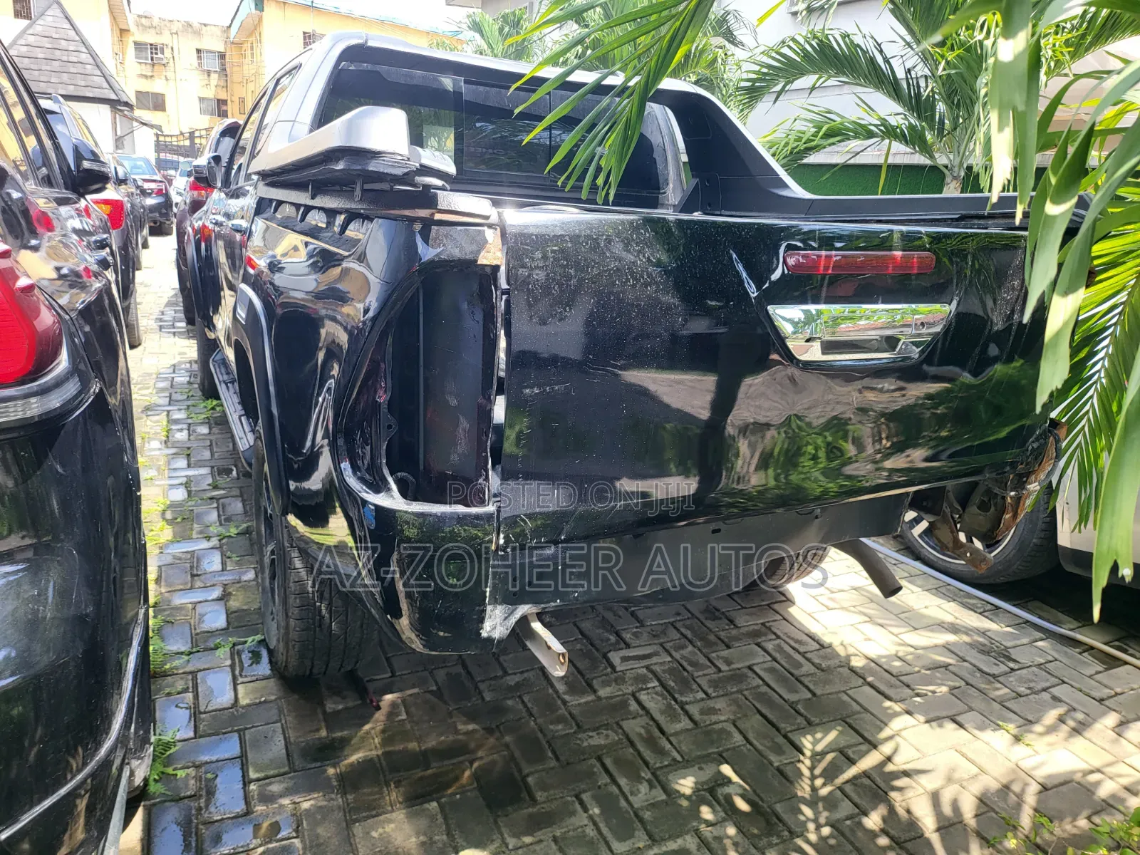 Toyota Hilux SR 4x4 2016 Black