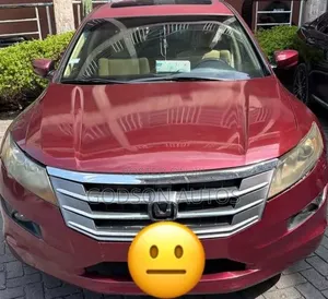 Honda Crosstour 2012 Red