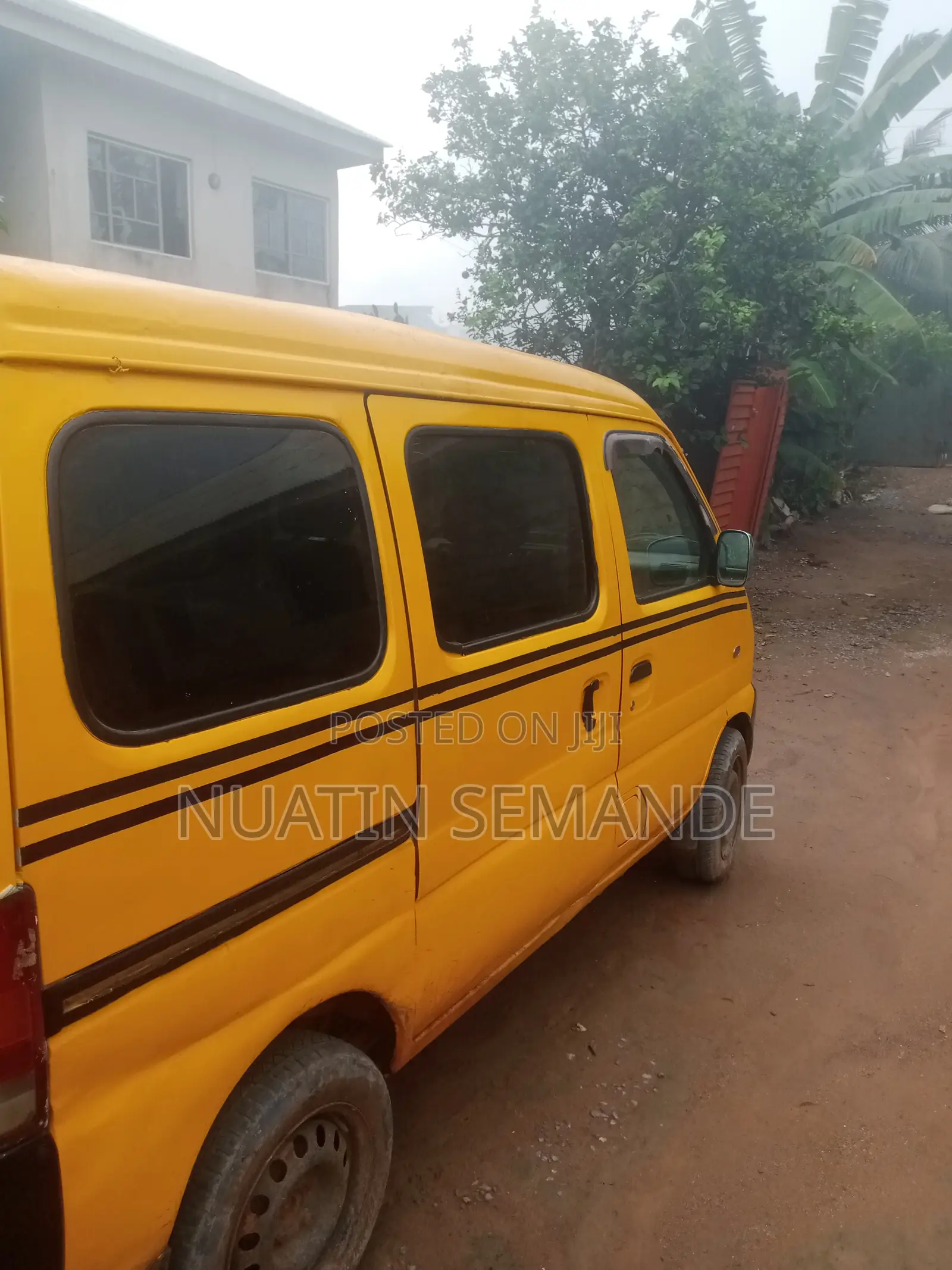 Suzuki Every 2002 Yellow