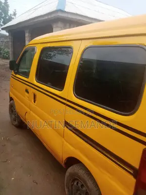 Suzuki Every 2002 Yellow