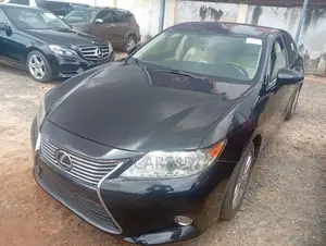 Lexus ES 2013 Black