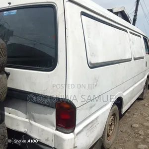 Mazda E2000 2020 White