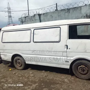 Mazda E2000 2020 White
