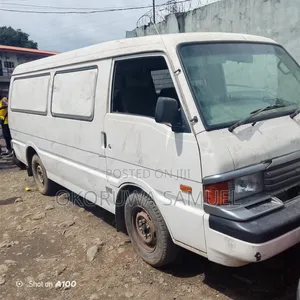 Mazda E2000 2020 White