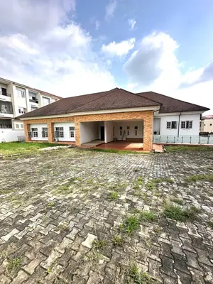 7bdrm Duplex in Guzape District for rent
