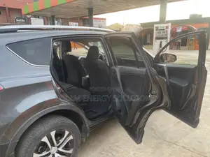 Toyota RAV4 2016 Gray