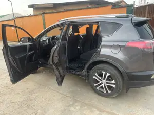Toyota RAV4 2016 Gray