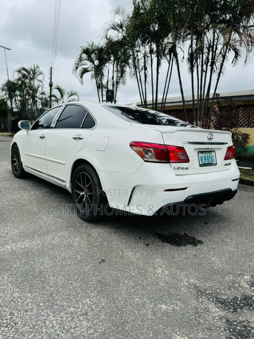 Lexus ES 350 2011 White