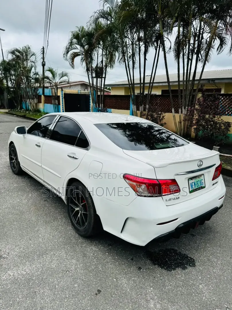 Lexus ES 350 2011 White
