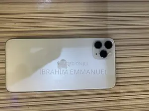 Apple iPhone 11 Pro Max 64 GB White