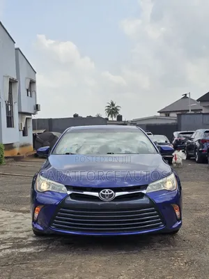 Toyota Camry SE 4dr Sedan (2.5L 4cyl 6A) 2015 Blue