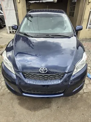 Toyota Matrix Hatchback FWD (1.8L 4cyl 5M) 2008 Blue