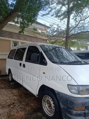 Mitsubishi Fuso Rosa 2007 White