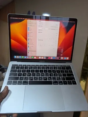 Laptop Apple MacBook Pro 2017 16GB Intel Core i5 SSD 256GB
