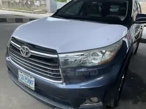 Toyota Highlander Limited 4dr SUV AWD (3.5L 6cyl 6A) 2015 Blue