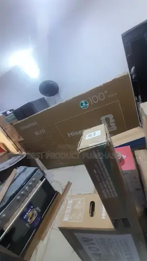 High-Speed Gaming Display: Hisense 100Q7Q 100" QLED TV