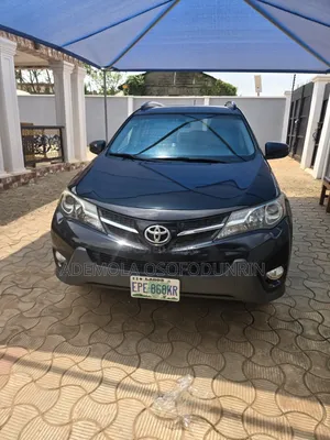 Toyota RAV4 LE 4dr SUV (2.5L 4cyl 6A) 2014 Black